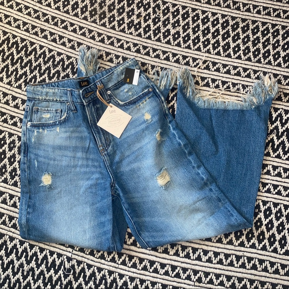 Lee Vintage Modern collection High Rise Wide Leg Crop jean